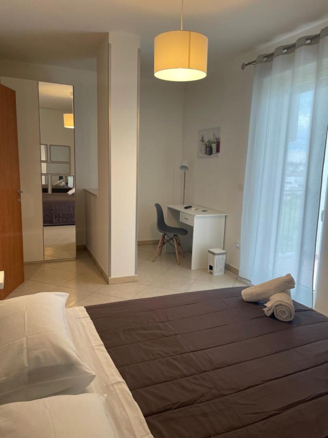 Apartamento La Dimora Dei Sogni Mesagne Exterior foto