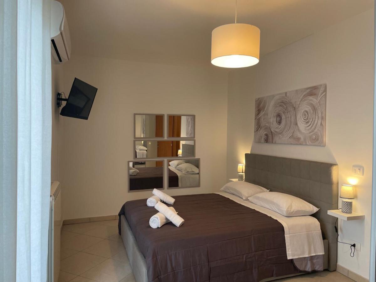 Apartamento La Dimora Dei Sogni Mesagne Exterior foto